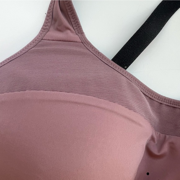 EUC Nike adjustable racer back sports bra. Women’s Large - Picture 4 of 5